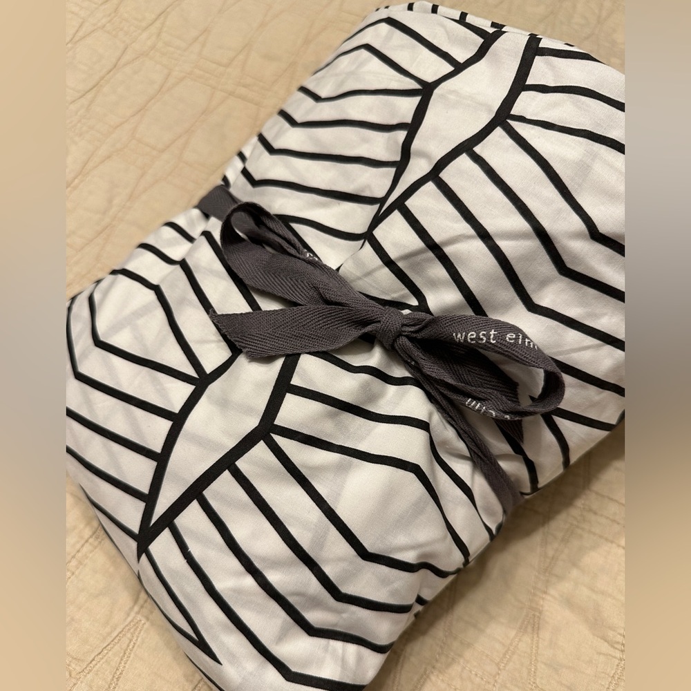 NWOT West Elm Organic Cotton Duvet Cover F/Q